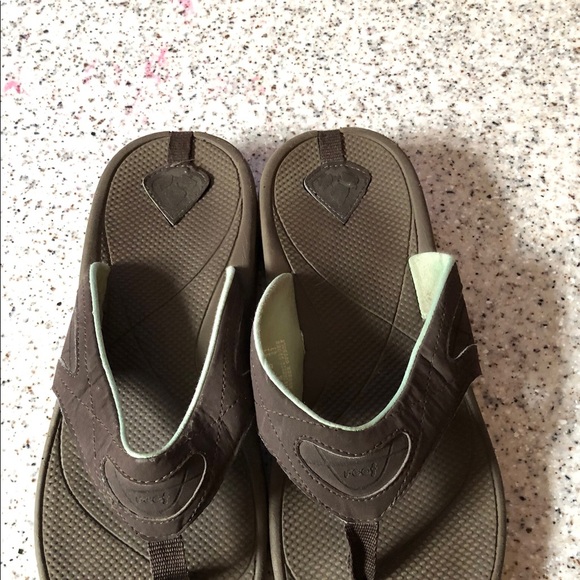 reef sandals with hidden compartment